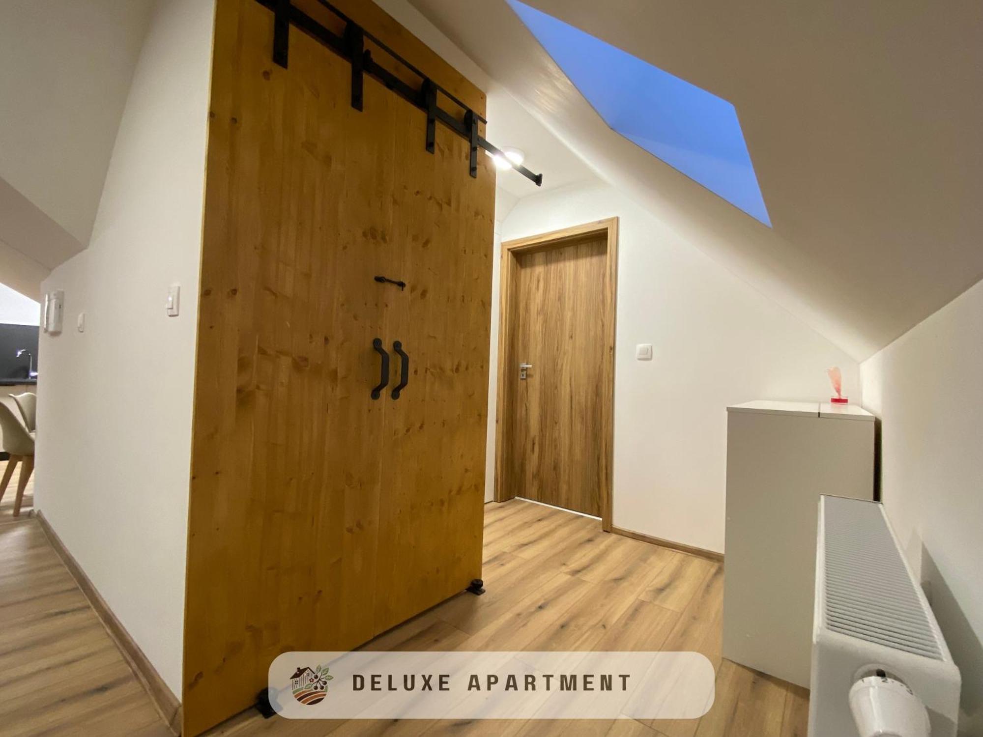 Apartmanovy Dom Visnove Exterior photo
